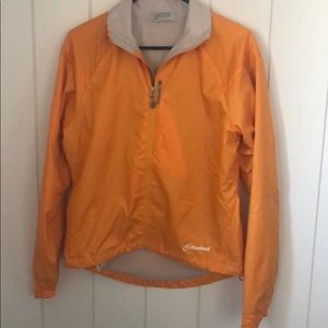 Cloudveil woman’s wind breaker.